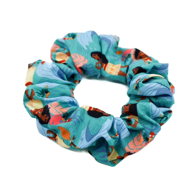 - Pet smart GPS locatorMoana: Scrunchie