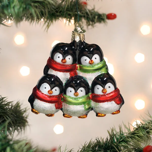 ---Penguin Family Of 5 Ornament