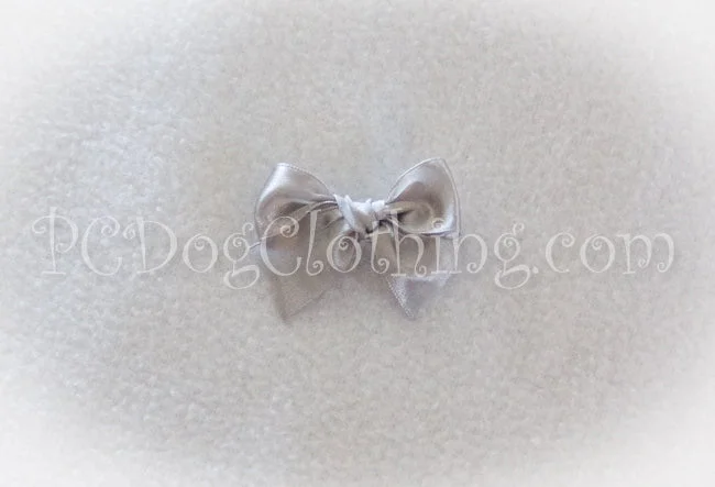 Pet fashion clothesSilver Satin Hair Bow